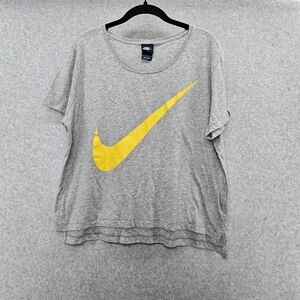 Nike‎ Gray Cropped Tee Women's Size Lg